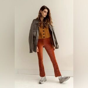 Urban Outfitters‎ Pleated Orange Shiny Flare Pants Medium